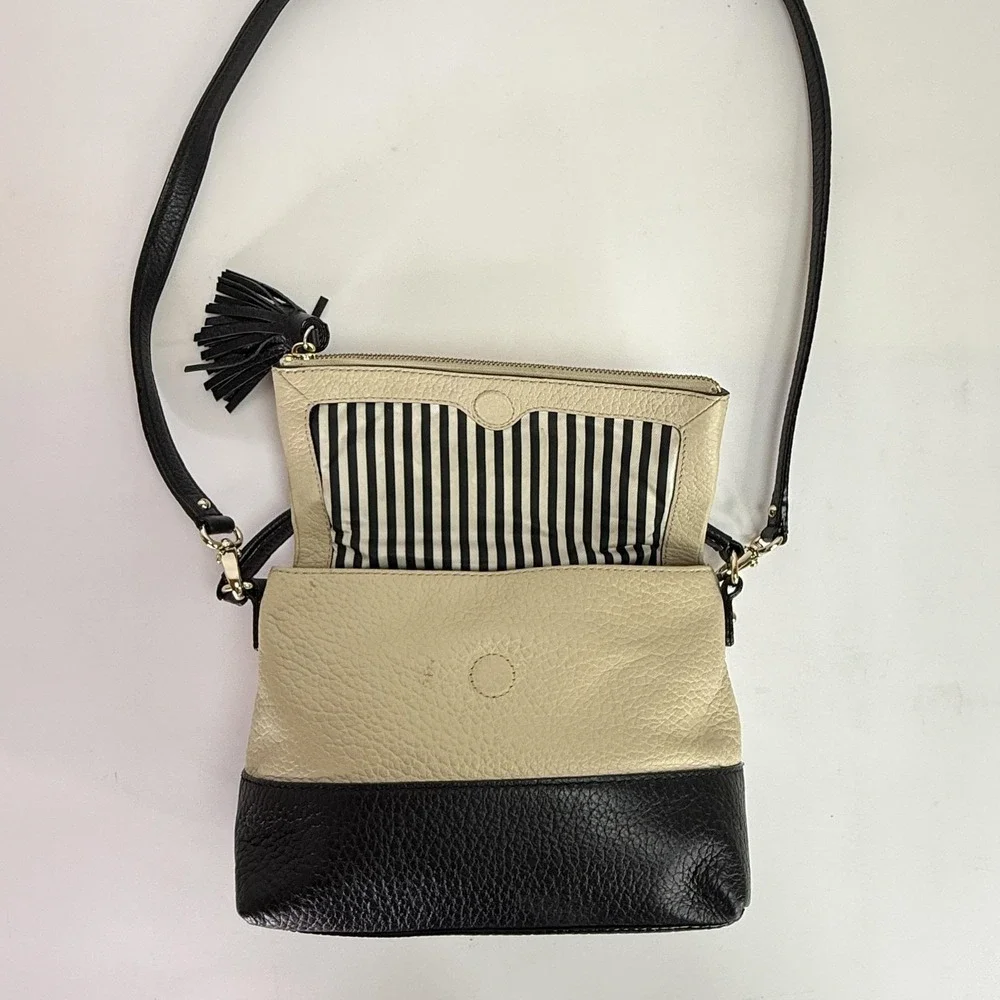 Kate Spade Crossbody Bag Womens Small Black Beige Pebbled Leather Tassel Purse